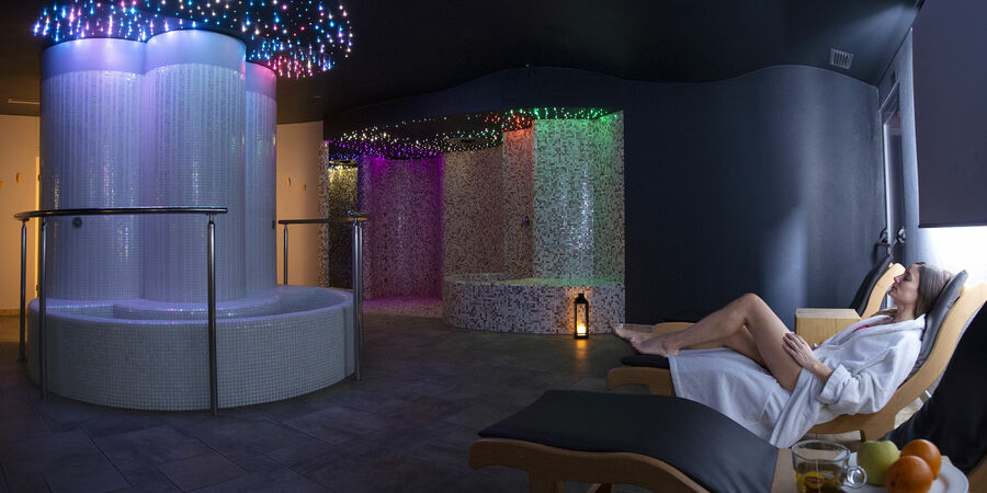 SPA BY NIGHT (private SPA 90 Minuten)