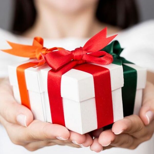 CREA IL TUO REGALO